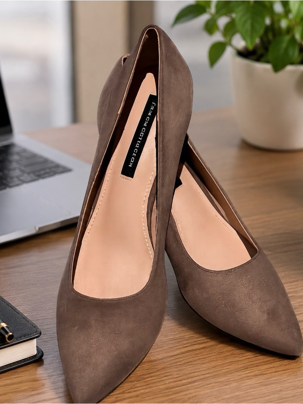 French Connection Suede Dark Taupe ‘Kate’ Pointed-Toe Elegant Pumps Size 9.5 NIB